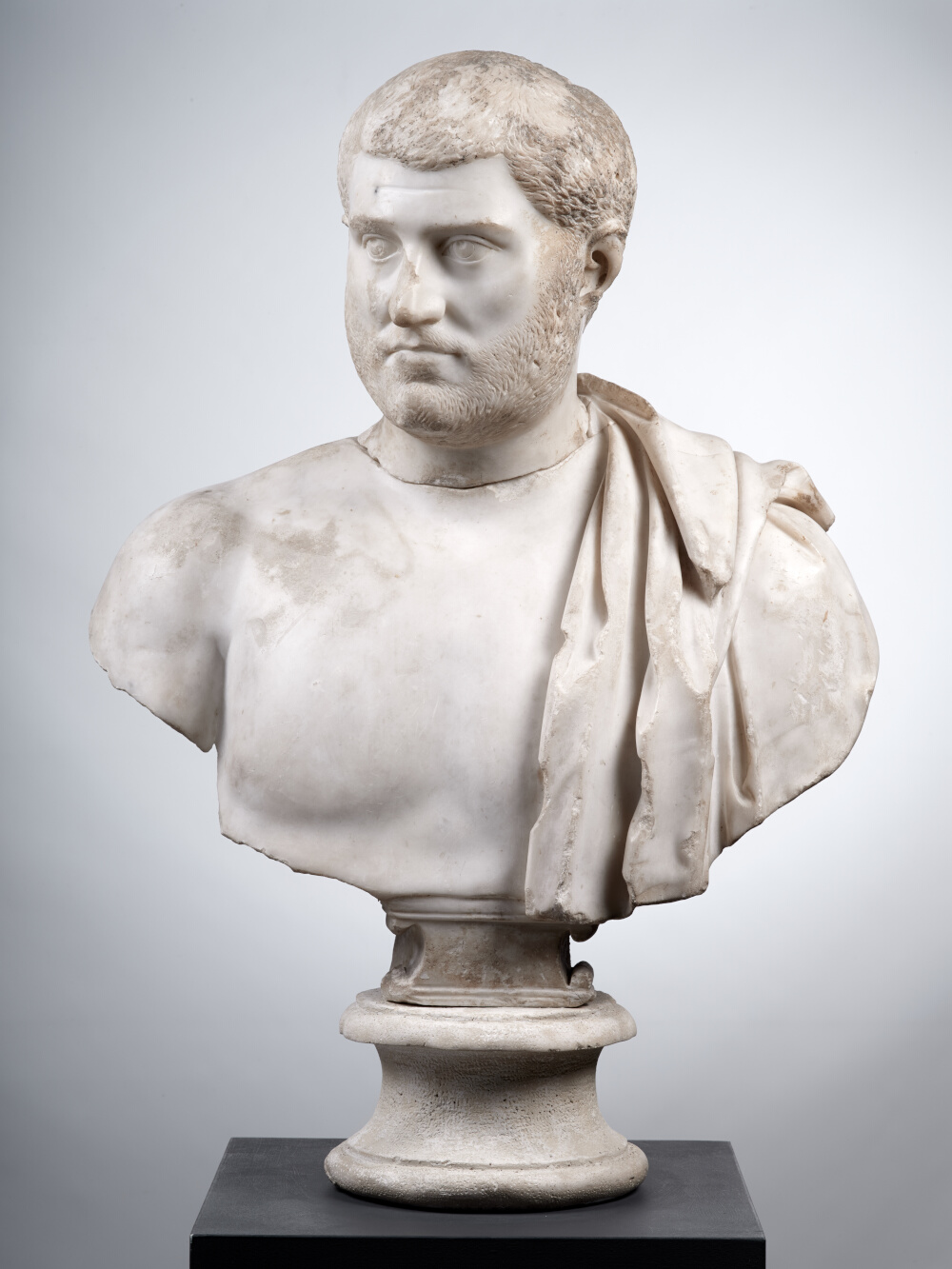 Buste d’homme héroïsé