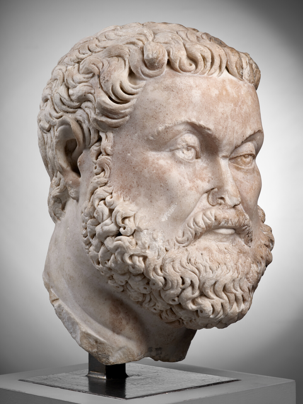 Tête quasi colossale de Maximien Hercule