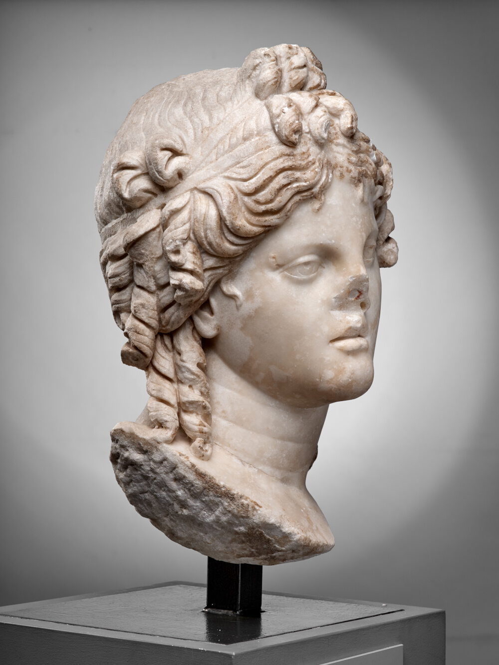 Tête de divinité (Isis ?)